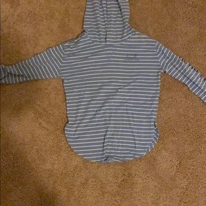 Vineyard Vines blue pull over